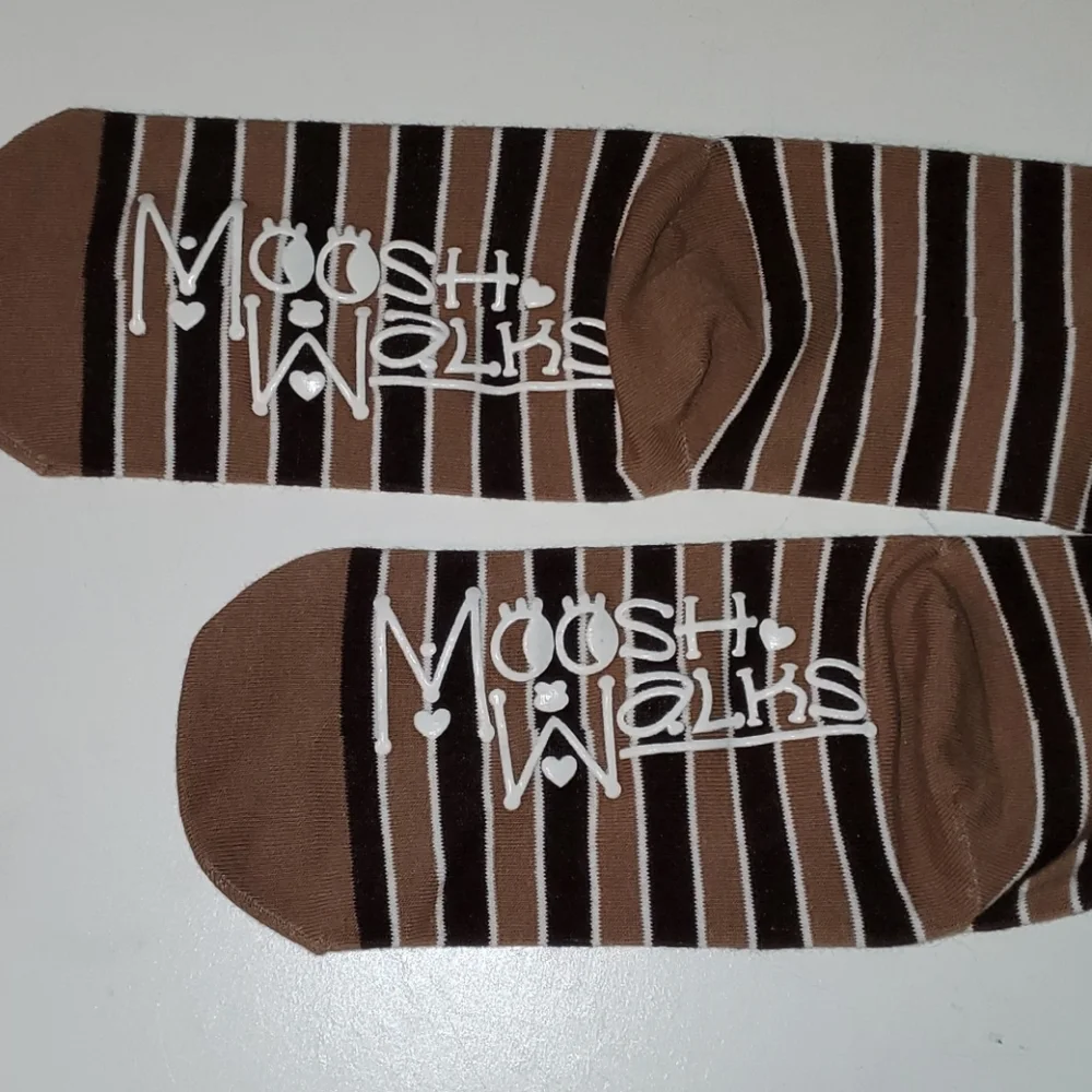 NEW Moosh Walks women's/teens princess dog socks